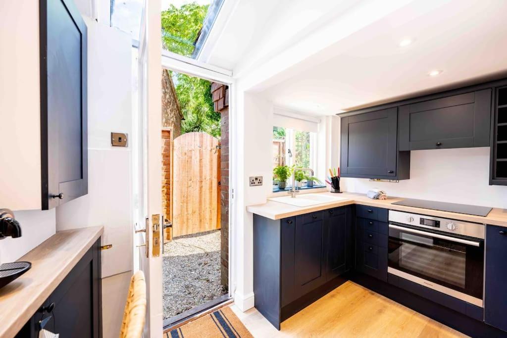 The Lymington Sailor'S Cottage Ngoại thất bức ảnh